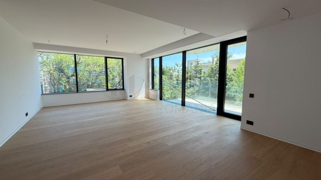 4 camere One Lake Club Floreasca