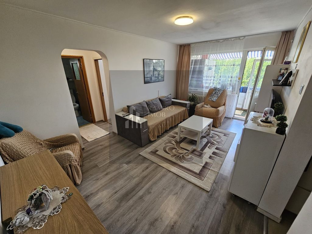 Apartament 2 camere renovat complet/sector 4 Alexandru Ob...
