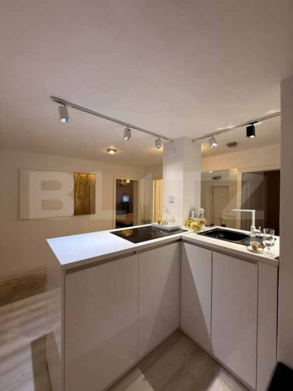 Apartament 3 camere, decomandat, la cheie, Ultracentral