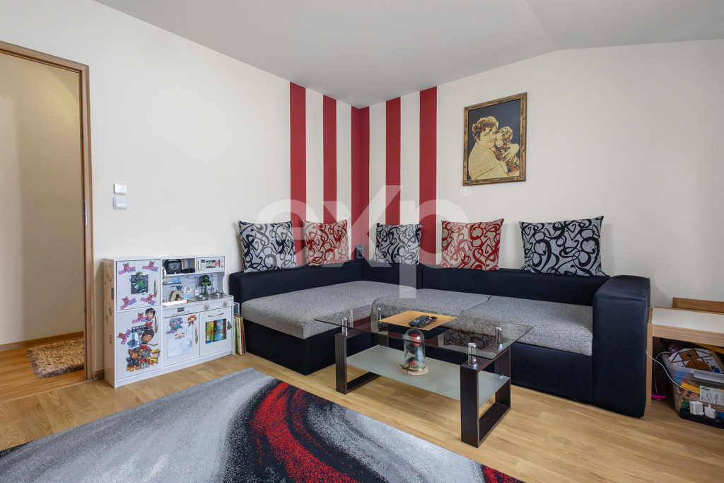 APARTAMENTE NOI/DE LA 80.000 EURO/GIROC/COMISION 0