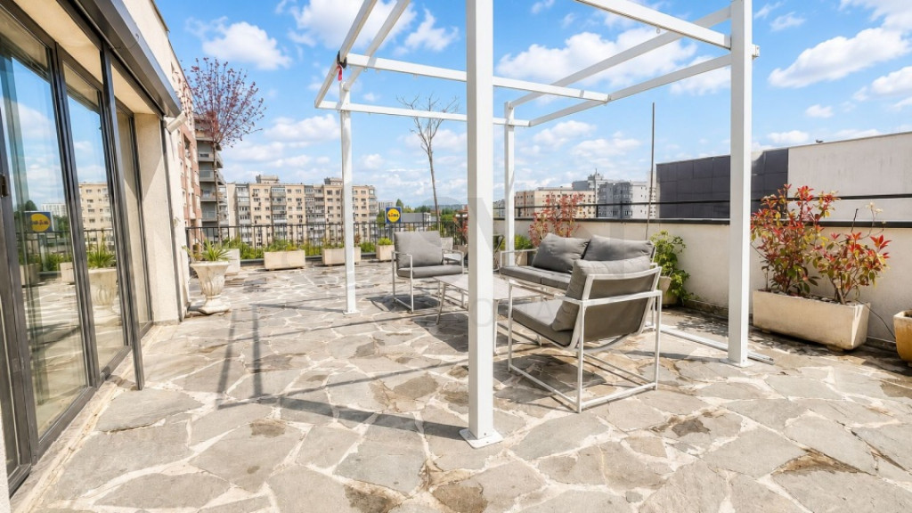 Apartament 2 camere metrou Dristor terasa 100 mp bloc 2019