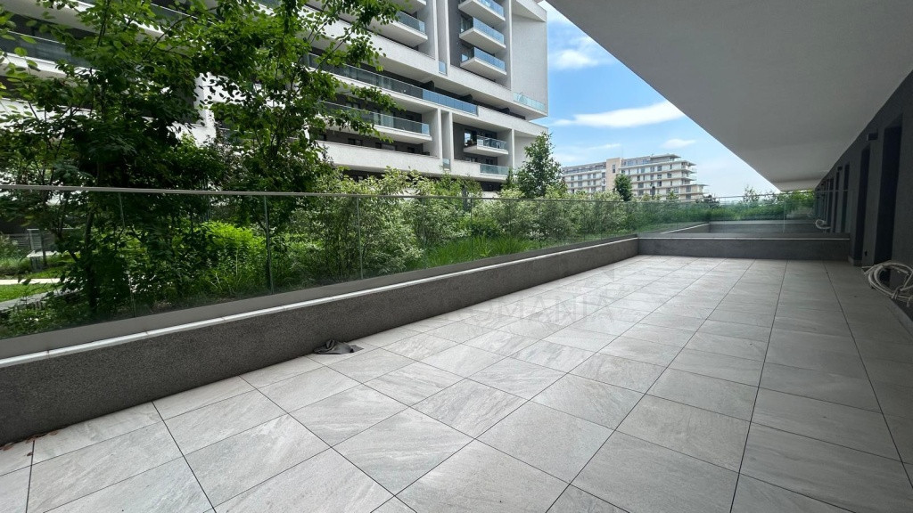 Apartament 3 camere gradina