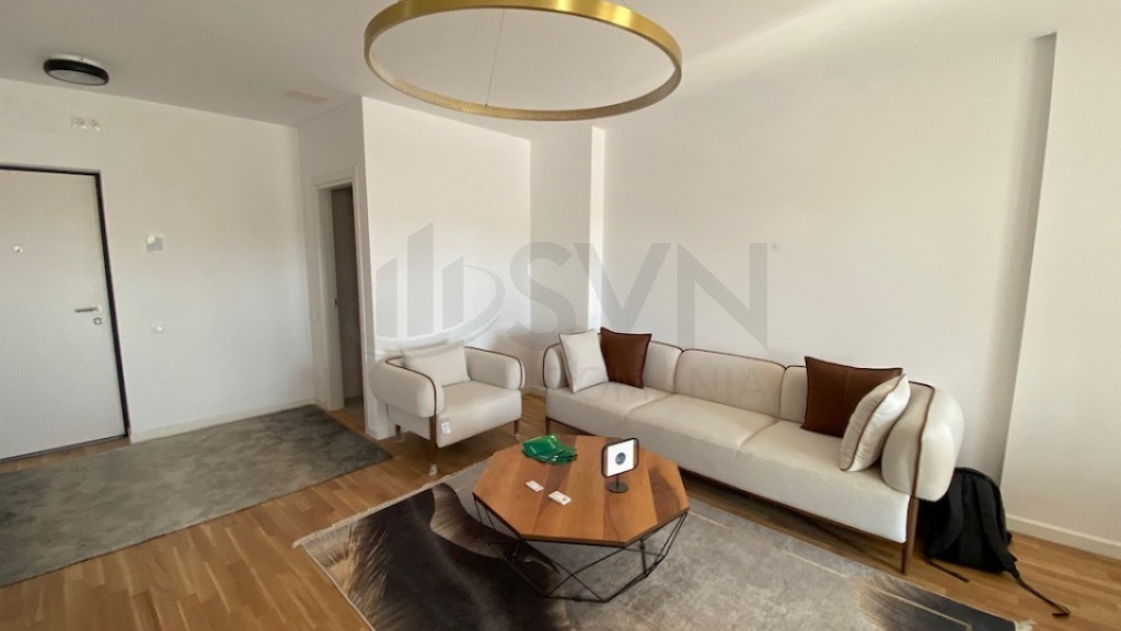 Apartament spatios 80 mputili plus 2 balcoane