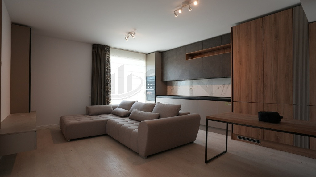 Studio Dublu l OMV Pipera