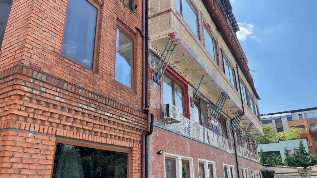 Apartament 2 Camere I Mansarda I Iancu Nicolae