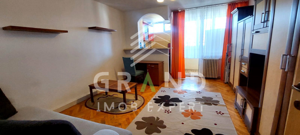 Garsonieră | Balcon închis | Etaj intermediar | Gheorgheni