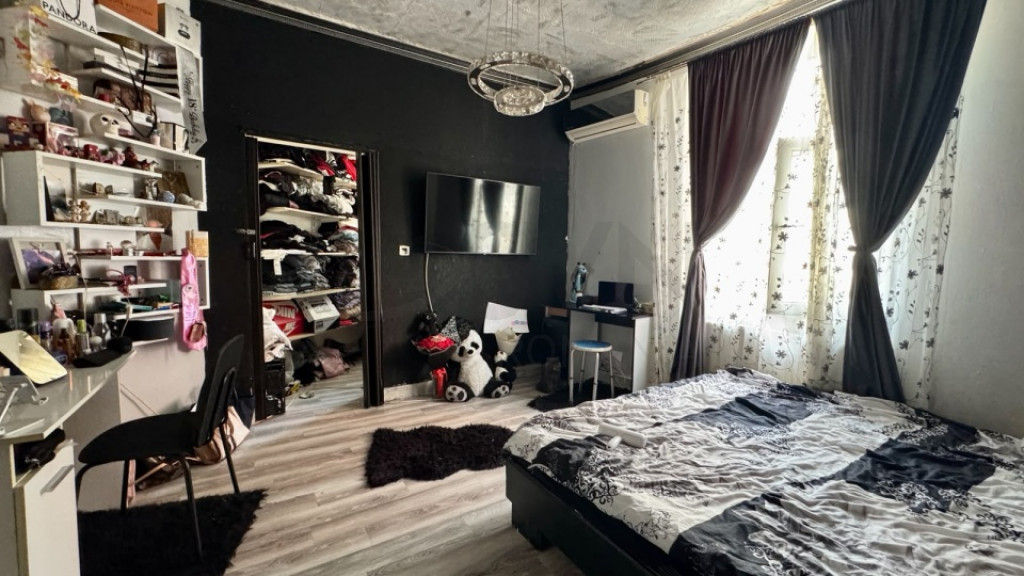 Apartament in Vila l Strada Petru Rares