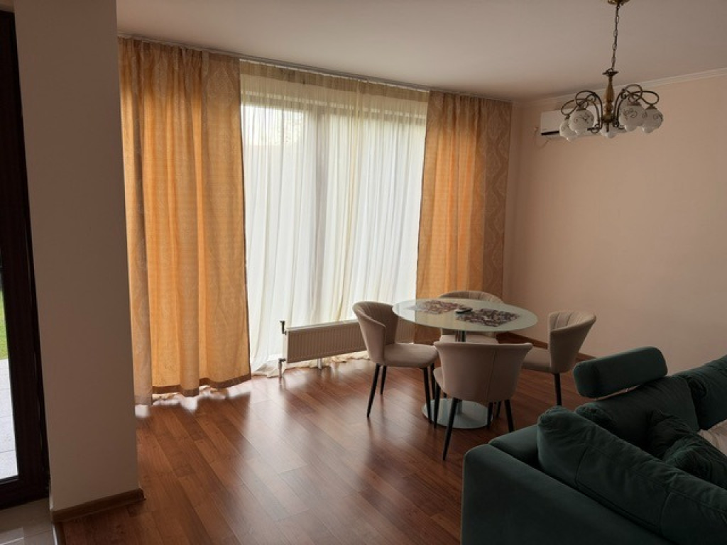 Vila superba sector 1 zona de Nord str. Tiberiu Olah