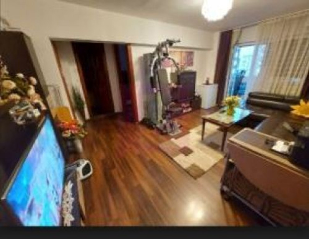 Apartament 3 camere - Zona Marriott