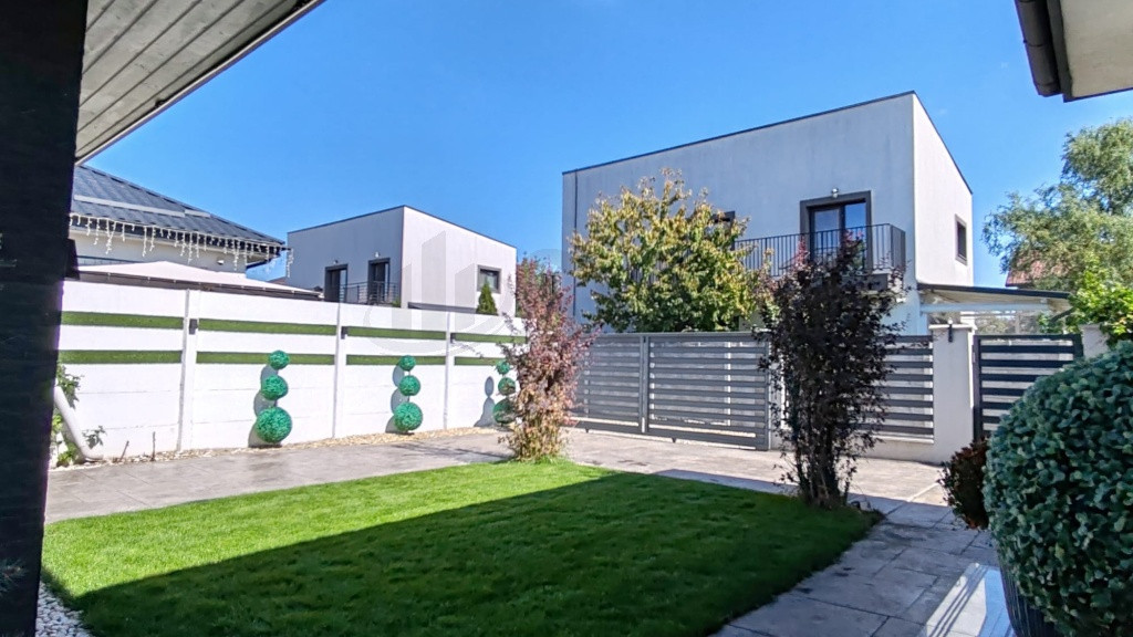 Vila 4 camere Premium Tunari-Pipera