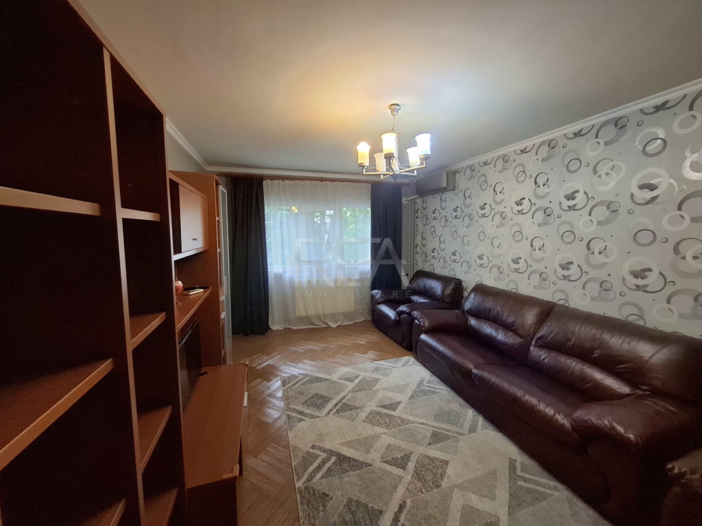 2 camere, et 1/4, 57 mp, bloc 1984-Apusului