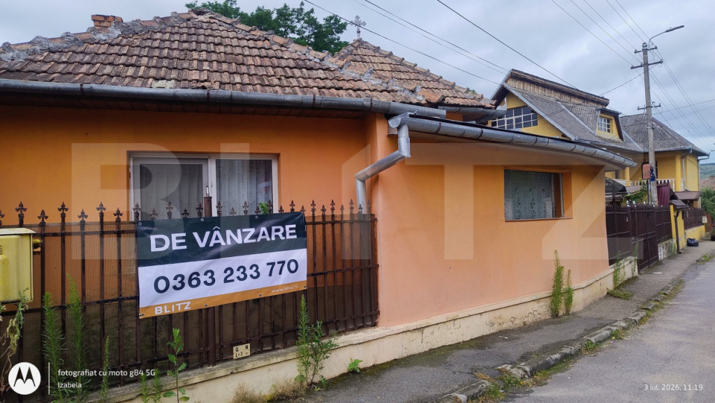 Casă cochetă cu curte proprie în Gherla – confort și l