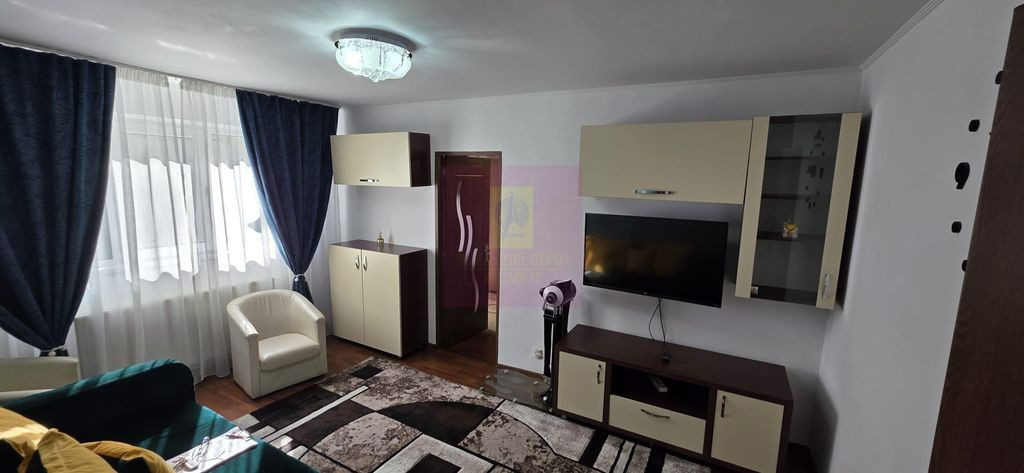 Apartament cu 2 camere, et 1 in Campina