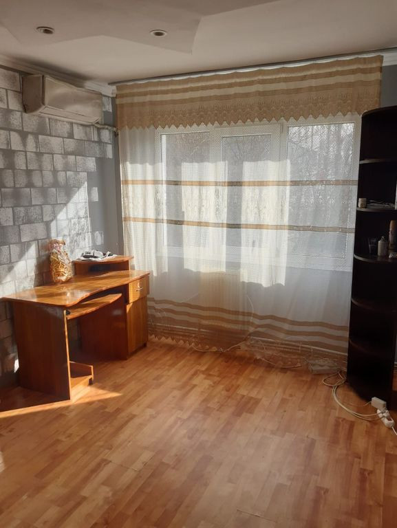 Apartament 4 camere, etaj 1, orientare sudică – Micro ...