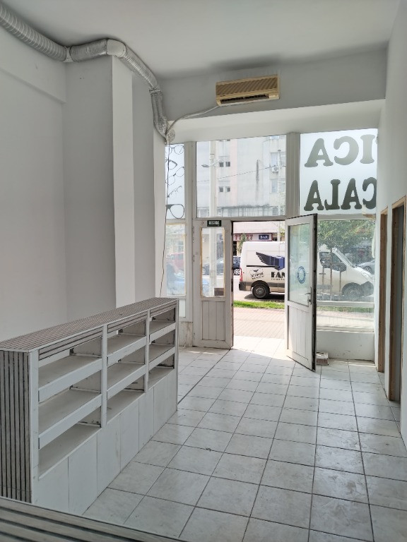Spațiu de inchiriat Păcurari - zona Alpha Bank