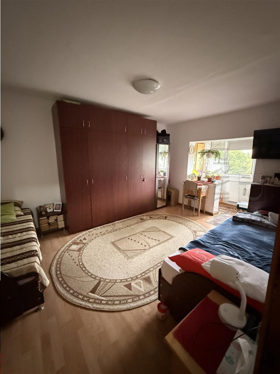 SAGULUI-DAMBOVITA, APARTAMENT CU 1 CAMERA , mobilat, decoman