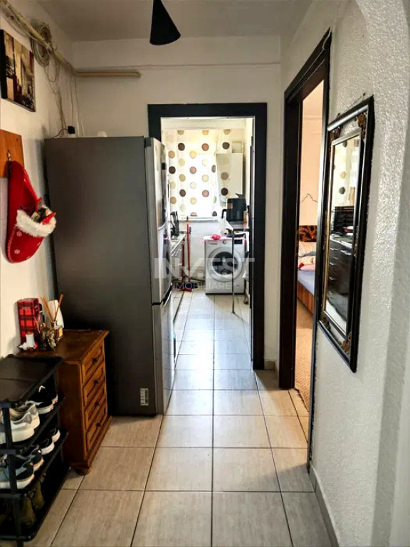 Apartament 2 camere, decomandat, zona Pacurari - Moara de fo