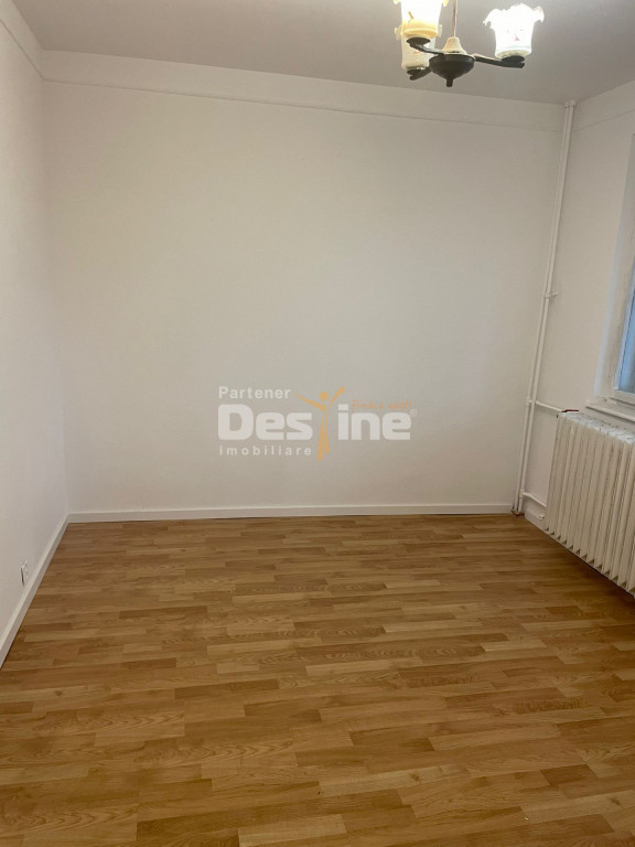 DE VANZARE AP 3 CAMEREIN DRUMUL TABEREI
