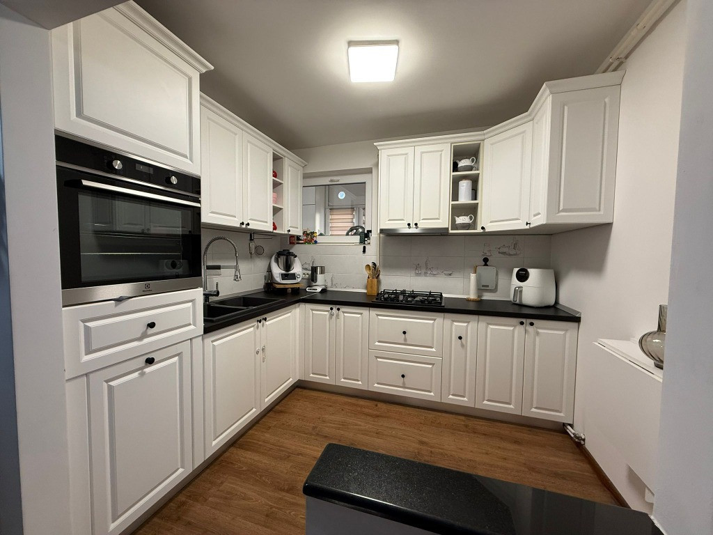 Apartament 3 camere Cornișa Bistriței