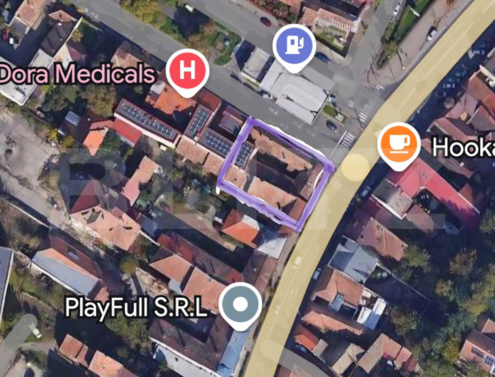 2 Spații Comerciale + 3 Apartamente | Curte Comună | Teren