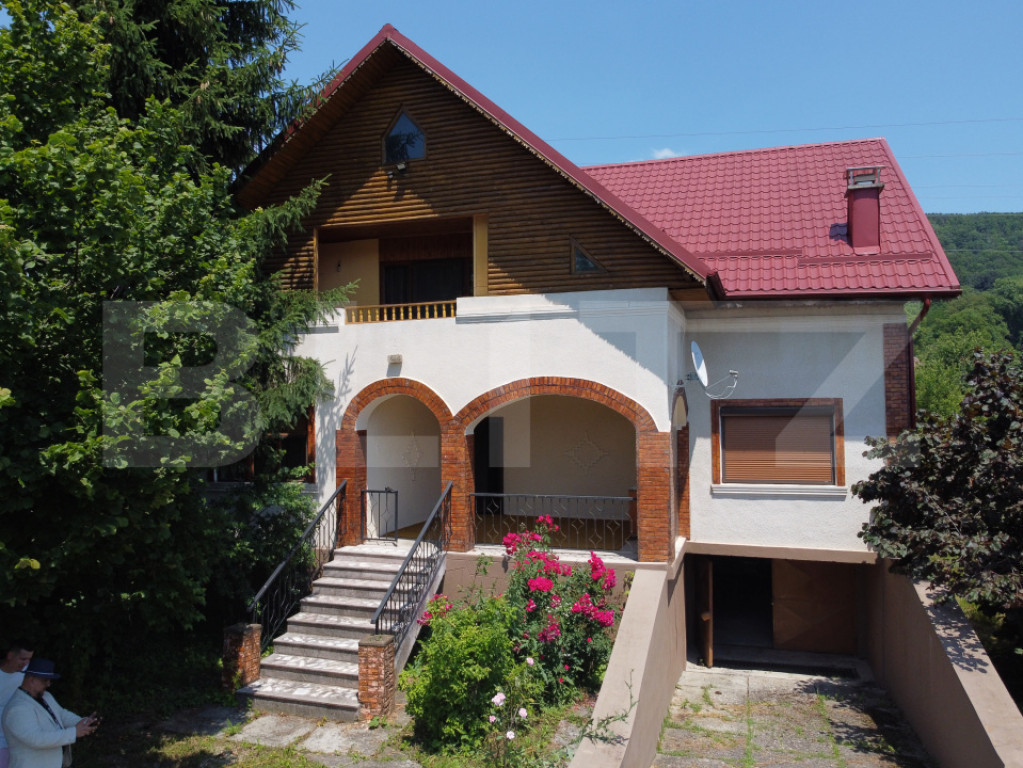 Oază de Liniște și Confort în Inima Naturii – Casă cu