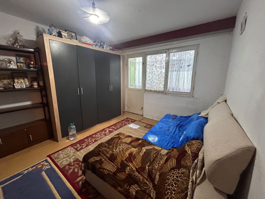 Etaj 2 - Apartament 3 camere confort 2, zona Viziru 1.