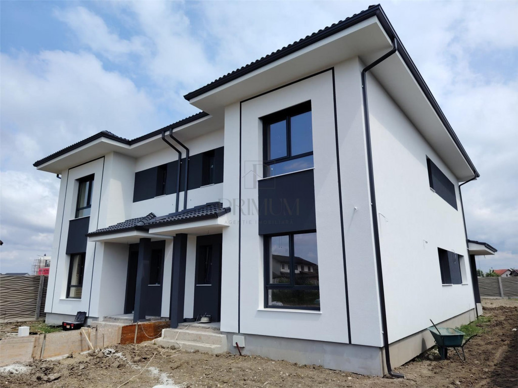 Duplex modern - teren generos - personalizare interioara
