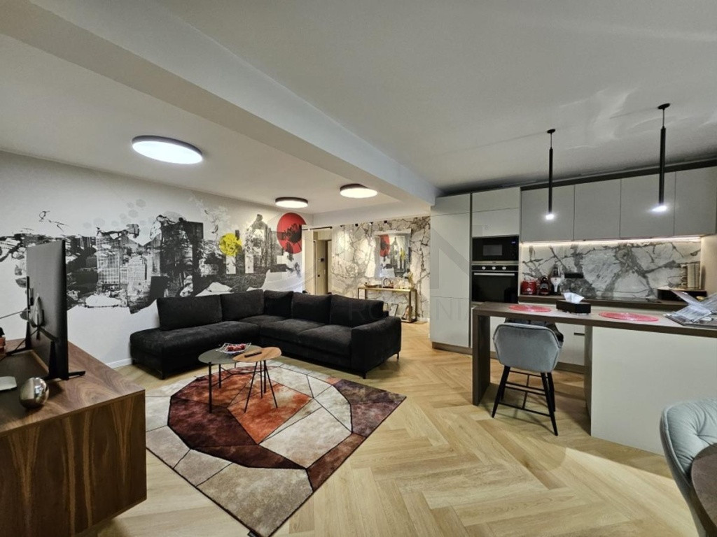 Apartament 4 camere de I Iancu Nicolae I Parcare