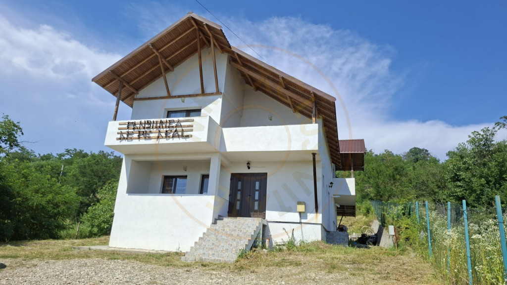 Casă-Pensiune Agroturistica spatioasa P+M Budeasa