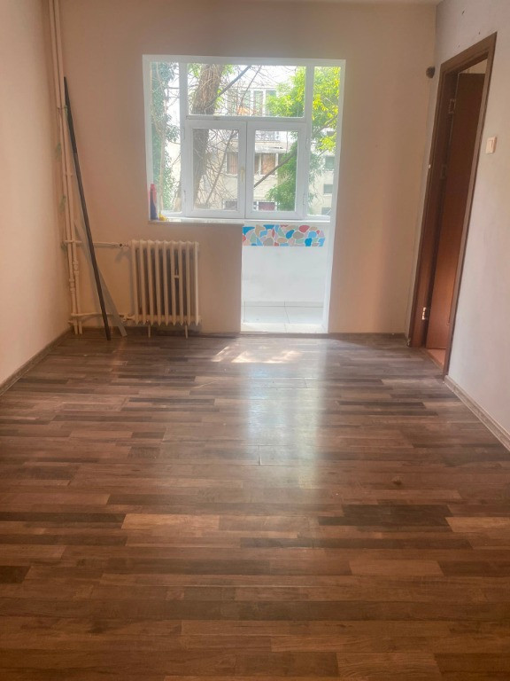 Apartament 2 camere zona Scoala 8