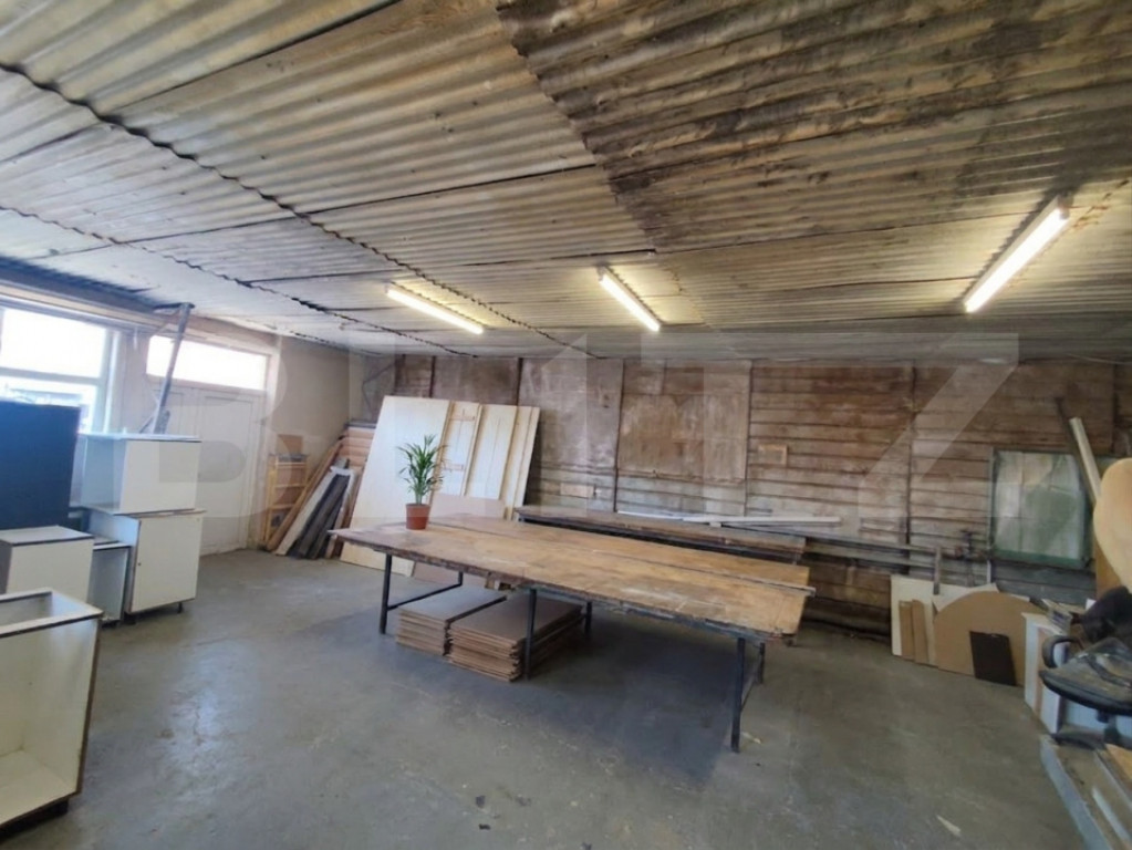 Spatiu comercial de inchirat, 90 mp, zona Baza 3