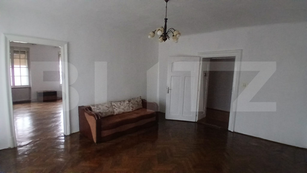 Casă de vânzare, 170 mp, zona Reghin