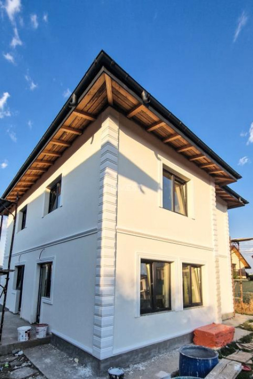 Casă individuală cu 5 camere Strada Soarelui-Iași! Placă