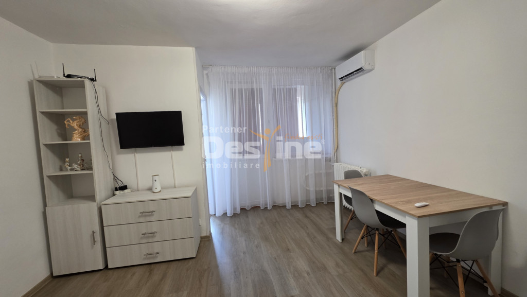 Garsoniera 22 mp, zona Calea Severinului