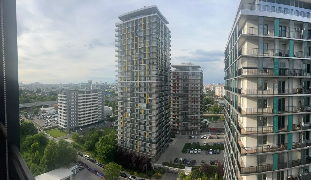 Apartament cu 2 camere si 2 bai, renovat in totalitate, Asmita Gardens