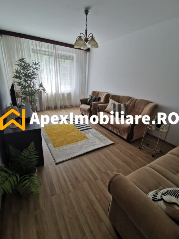Apartament 3 camere de inchiriat Titan București | ApexImob