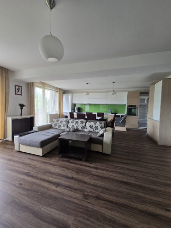 Apartament premium de 100 mp cu 3 dormitoare, 2 băi, teras?