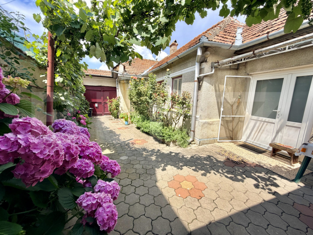 Casă locuibilă imediat | 4 camere, garaj, beci și grădin