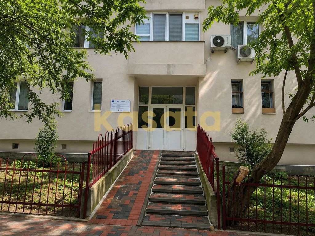 Ap3camere 69mp 1980 |Dristor-Mihai Bravu | Metrou | Decom...