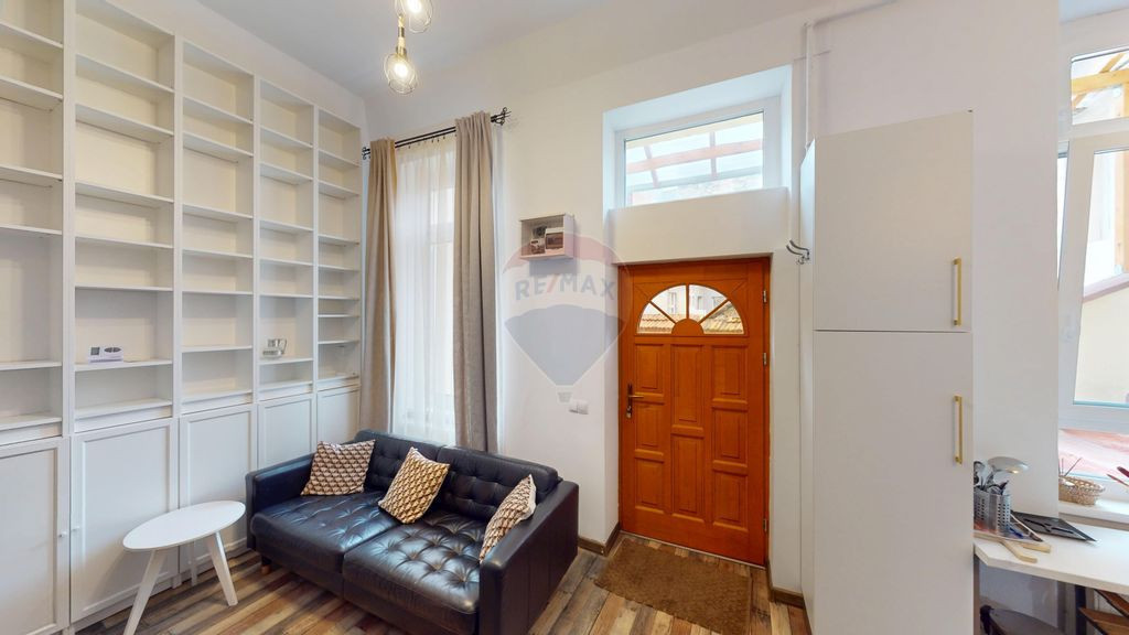 Apartament în vilă de închiriat în Brașov, complet m...