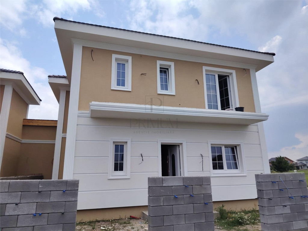 Duplex spatios - dormitor la parter - bucatarie mare