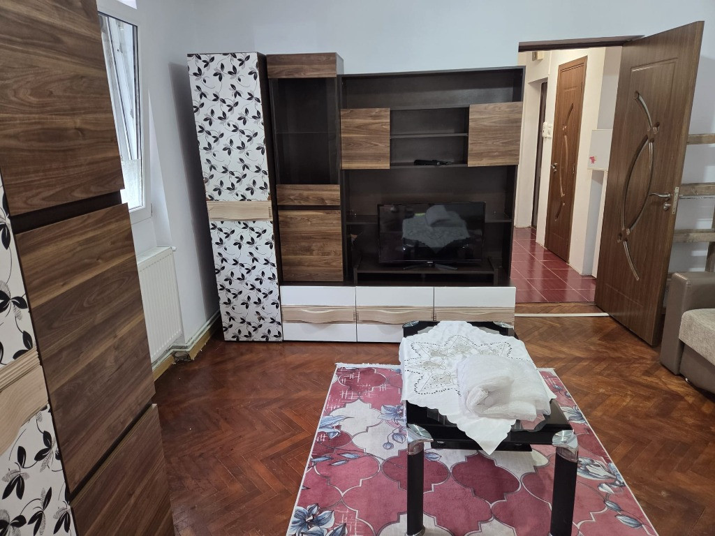Inchiriere apartament