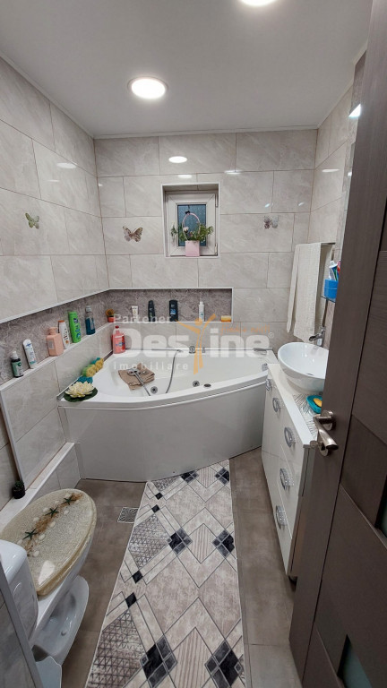 APARTAMENT 2 CAMERE MODERN MOBILAT SI RENOVAT