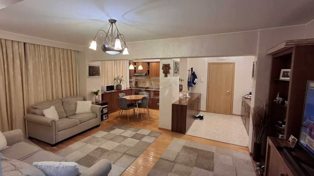 2 camere Vitan, et. 5, an 1986, metrou, 54 mp, renovat