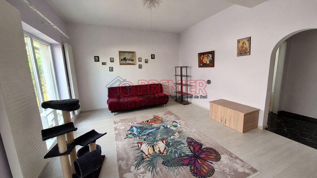 Cartierul Latin: Vilă Duplex cu Pod Locuibil | 0% Comision