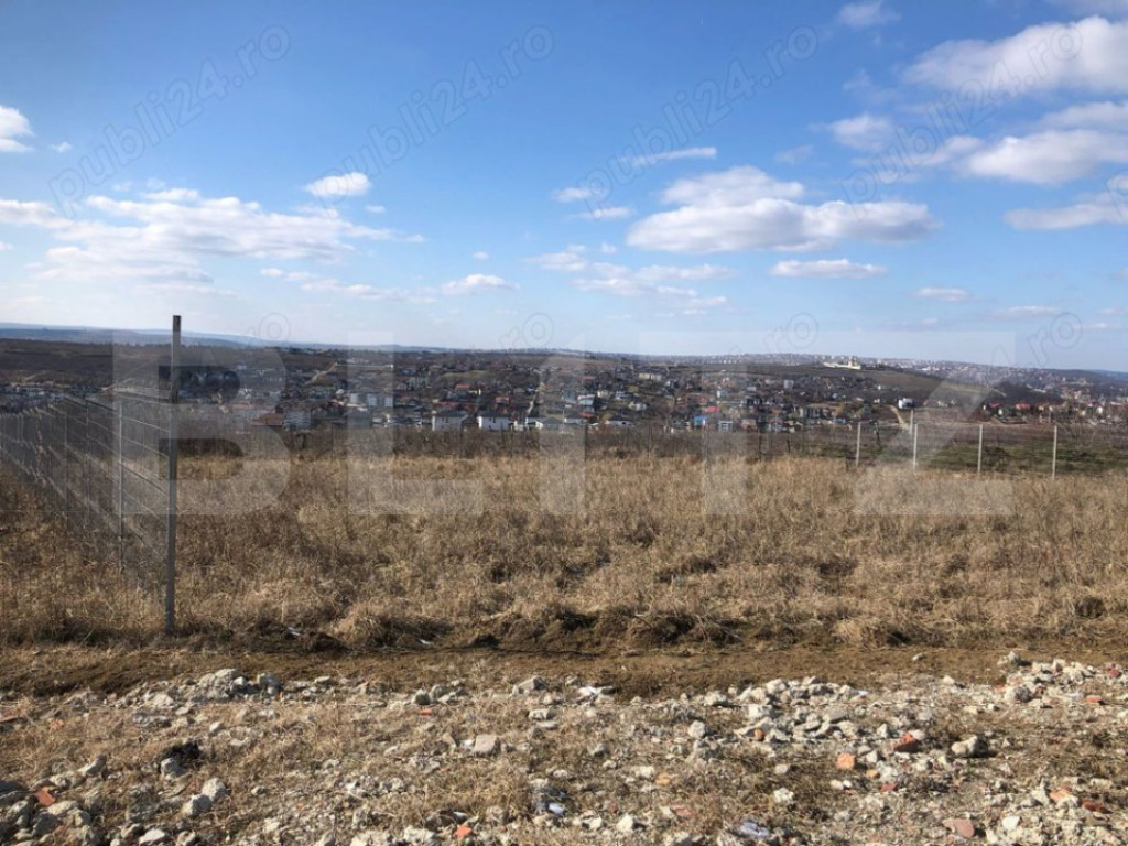 Teren intravilan, 1000 mp, autorizație de construire emisă