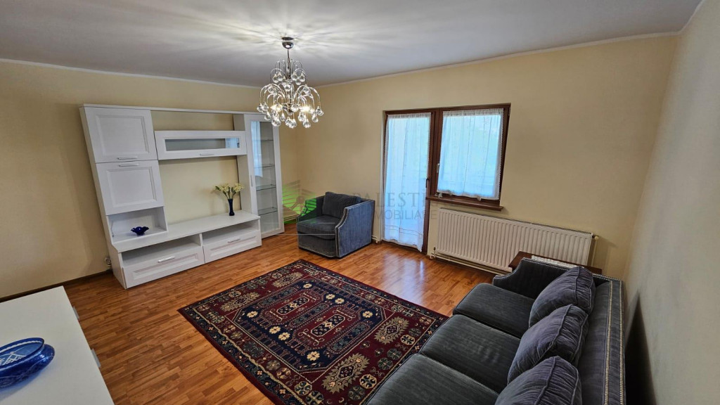 Apartament 3 camere Racadau-intrare,mobilat-utilat,550 Euro