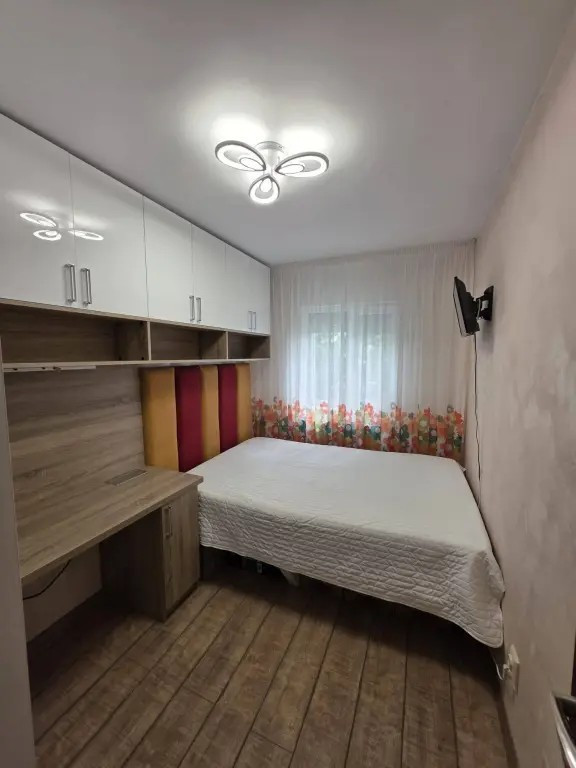 Vanzare apartament 3 camere decomandat