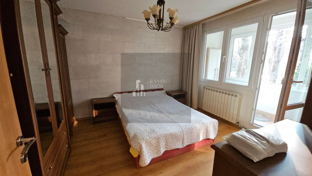 3 camere decomandat/centrala proprie/etaj 1/Bd Constantin...