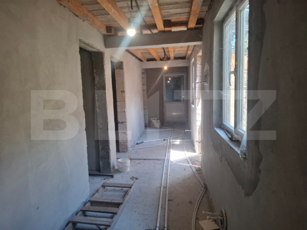 Casa cu priveliste panoramica deosebita + multa vegetatie
